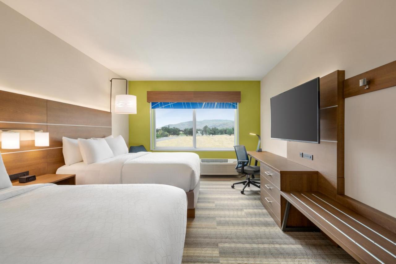 Holiday Inn Express & Suites - Ukiah By Ihg Exterior foto