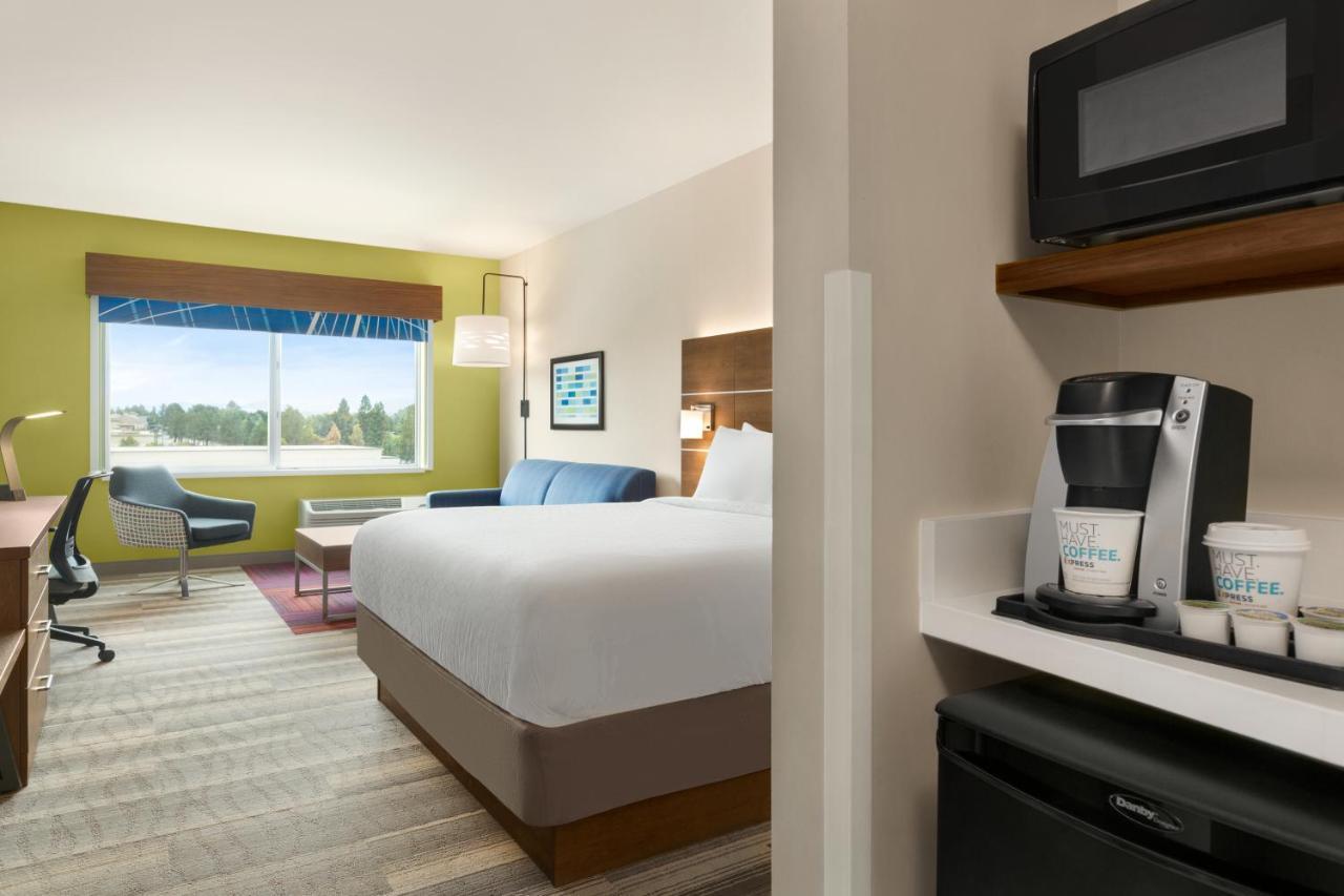 Holiday Inn Express & Suites - Ukiah By Ihg Exterior foto